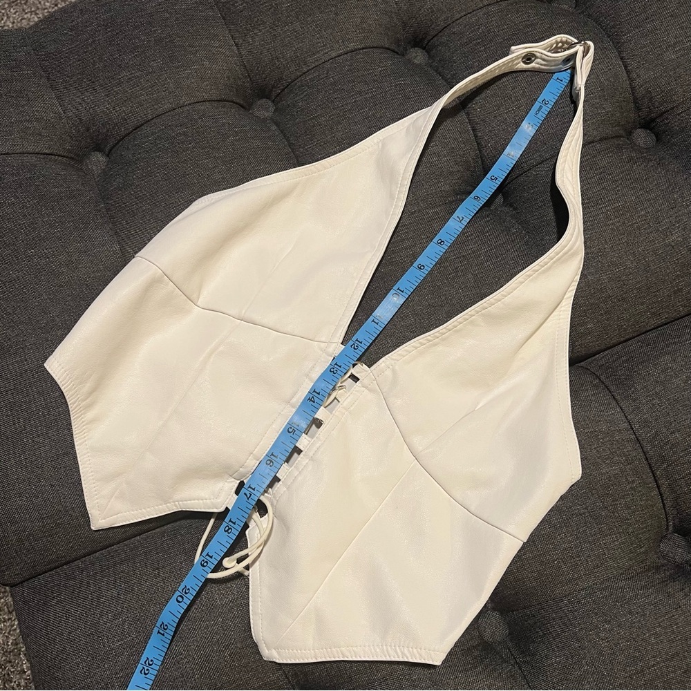 I.AM.GIA Vixra white faux leather corset top backless halter top size M - Picture 9 of 13